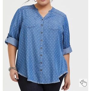 Torrid DENIM BUTTON-FRONT RAW HEM TUNIC SHIRT